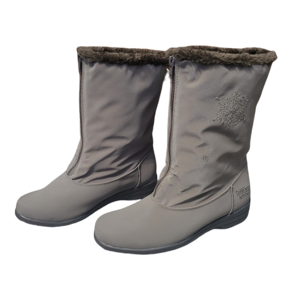 Chromatics by Totes  Women's Size 9M  Taupe Winter Boots  Calf High Never worn